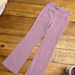 Athleta Girl high Rise Chit Chat Flare Mauve/Viotlet Pant
